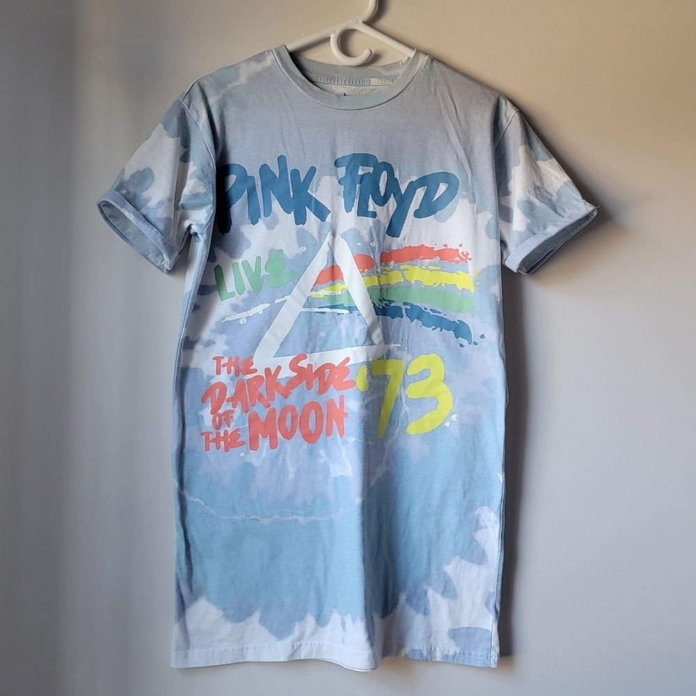 Pink Floyd Apparel Label in Black and White